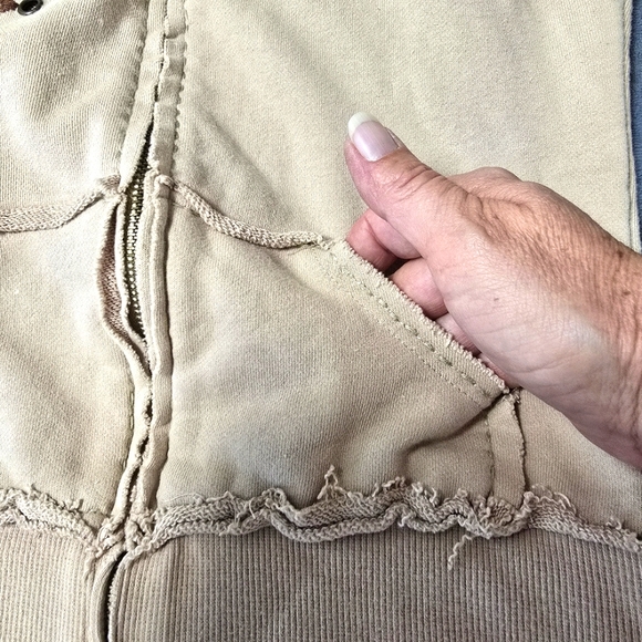 Miss Me Embroidered‎ Tan Cropped Hoodie Jacket Womens Size S Thrashed Distressed - Picture 7 of 13